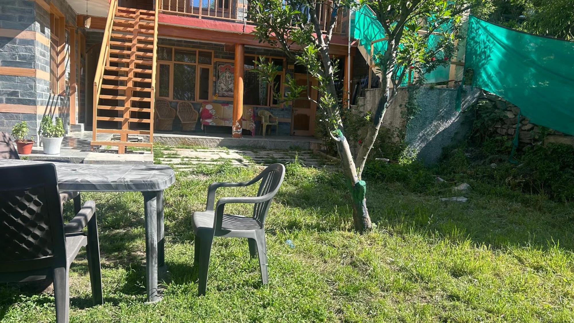 Sunface Homestay Manāli Εξωτερικό φωτογραφία