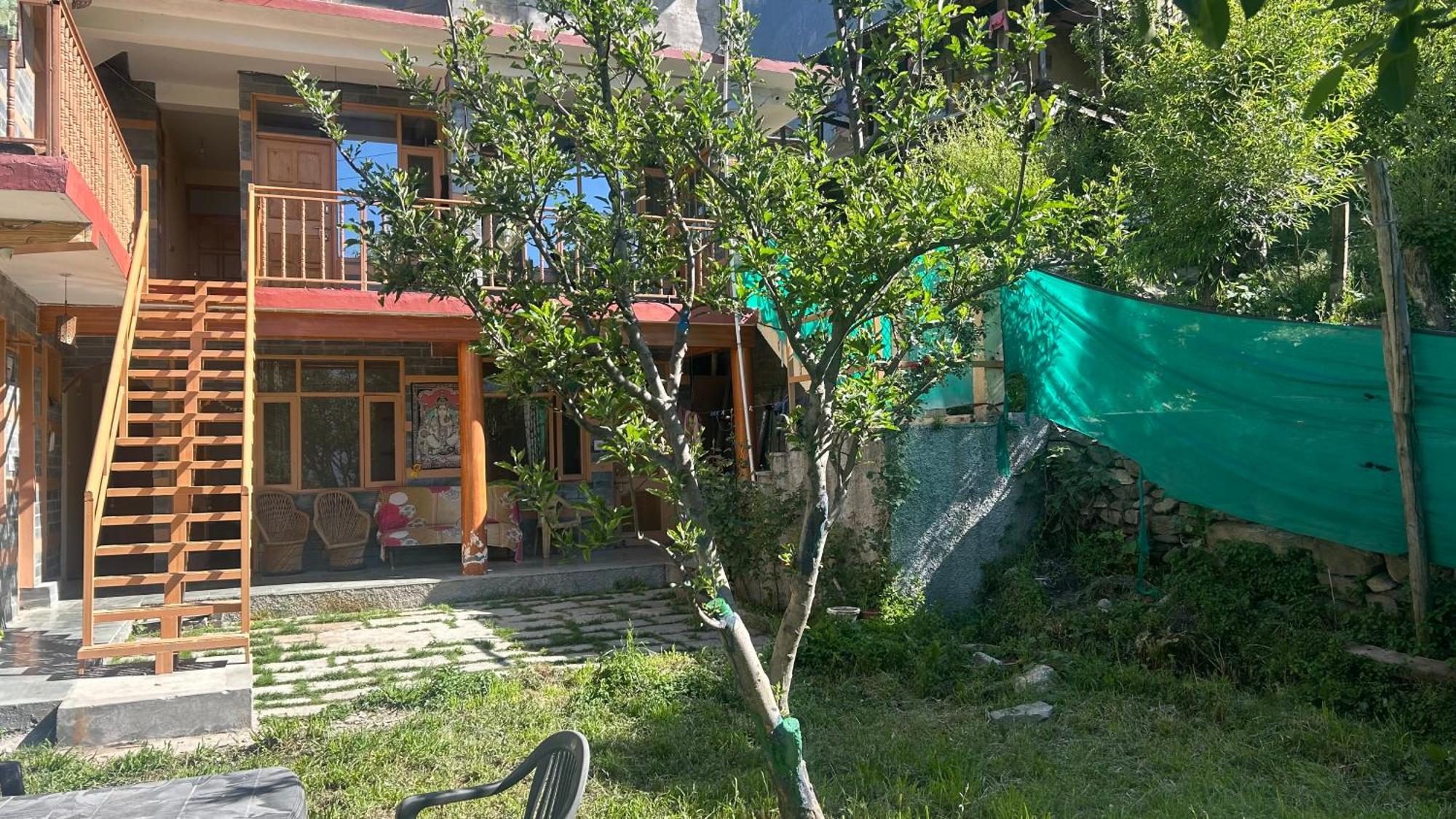 Sunface Homestay Manāli Εξωτερικό φωτογραφία