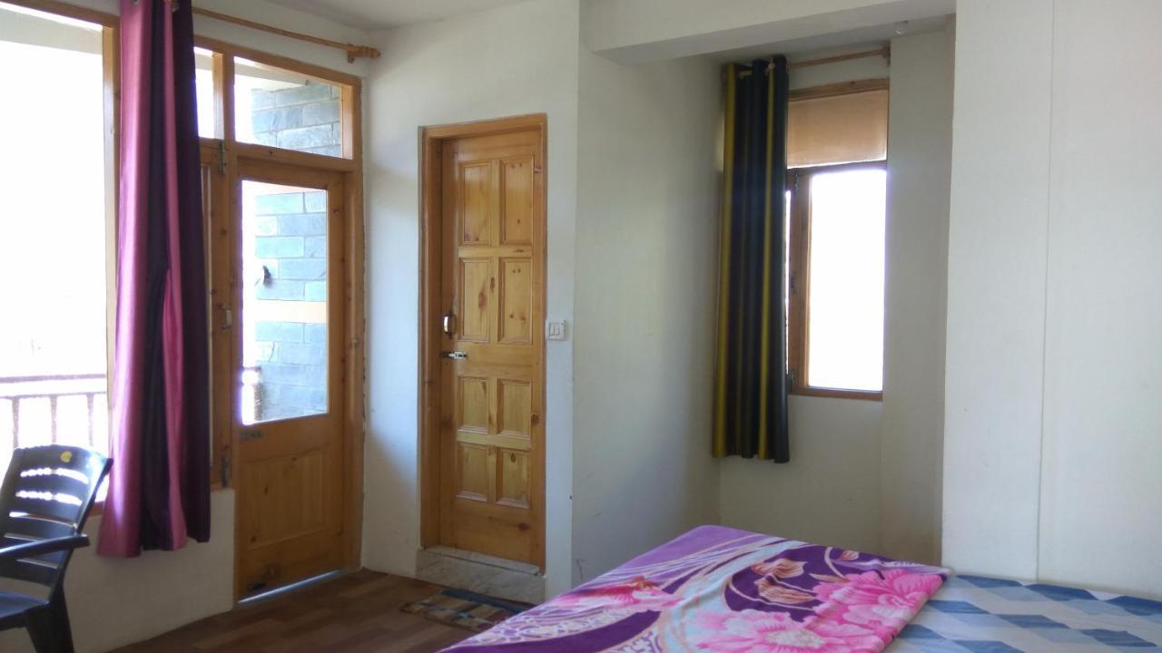 Sunface Homestay Manāli Εξωτερικό φωτογραφία